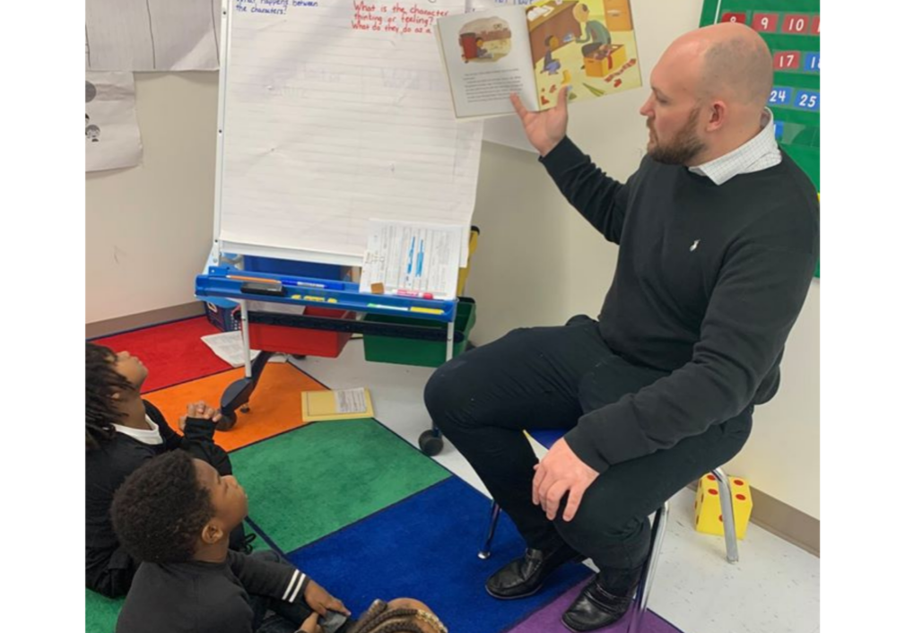 Teacher at Great Cincinnati School with Elementary School Students